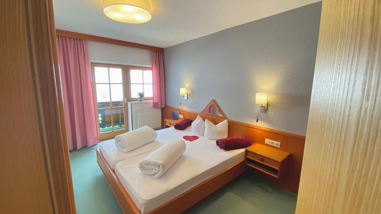 Pension Alpin Mandarfen Exterior foto