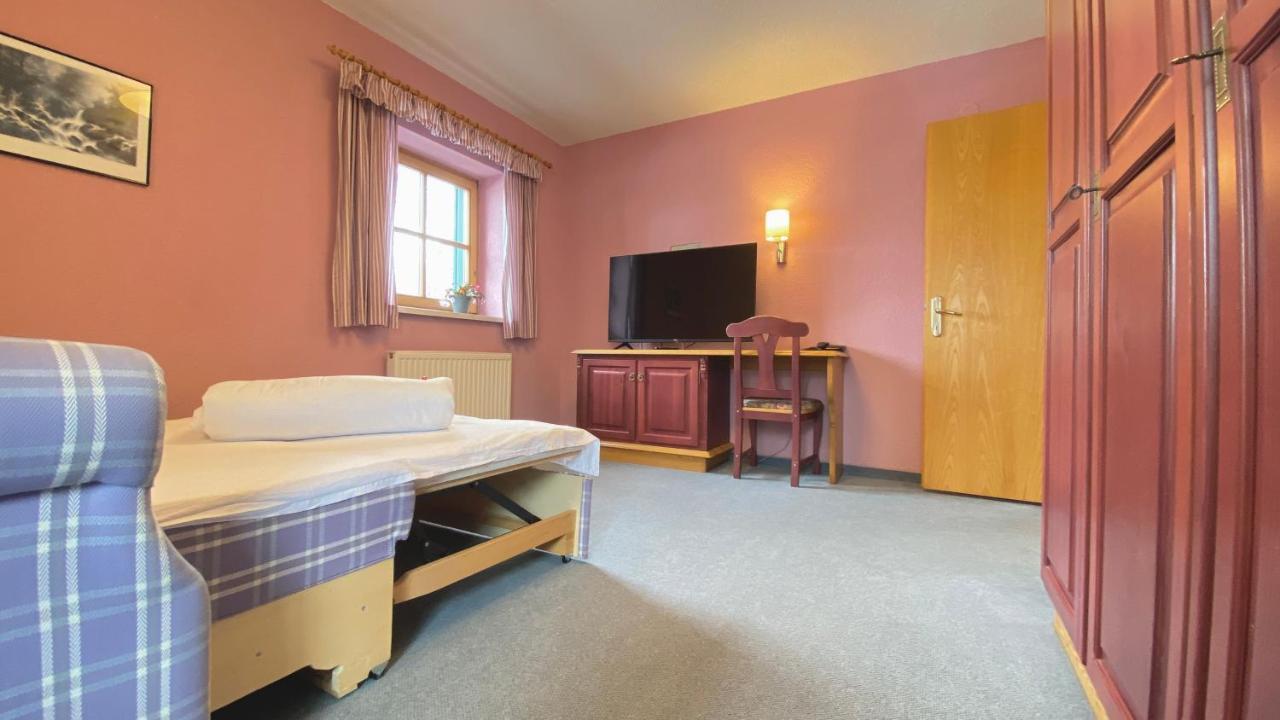 Pension Alpin Mandarfen Exterior foto
